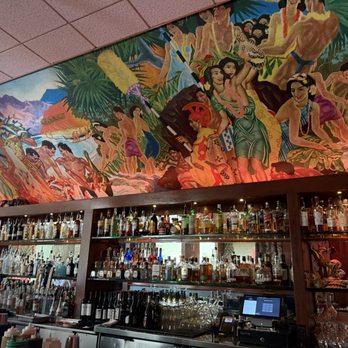 The Tropicale - Beautiful bar in the Tropicale dining area - New American Near Me - Palm Springs, California The Tropicale - Beautiful bar in the Tropicale dining area - New American Near Me - Palm Springs, California