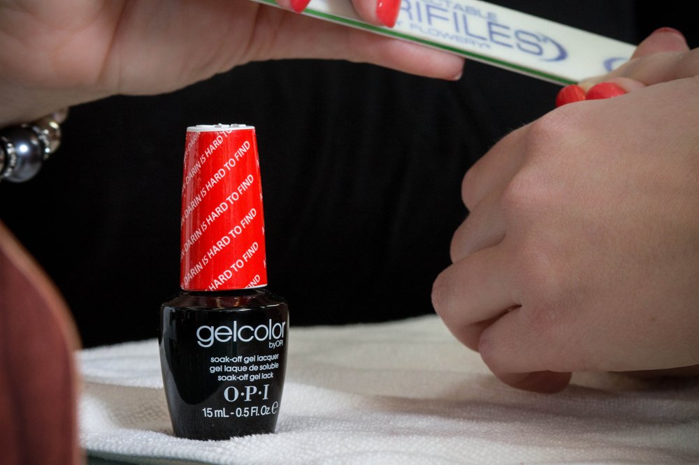 A CUT ABOVE HAIR & NAIL SALON Updated September 2024 820 N Mantua