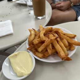 Chips and Aioli