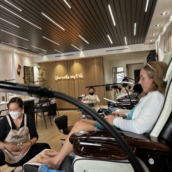 MOI Nails By Spring - Nail Salons Near Me - Los Angeles, California MOI Nails By Spring - Nail Salons Near Me - Los Angeles, California
