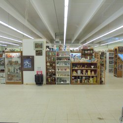 Hallet Antique Mall - View looking in from the front entryway.