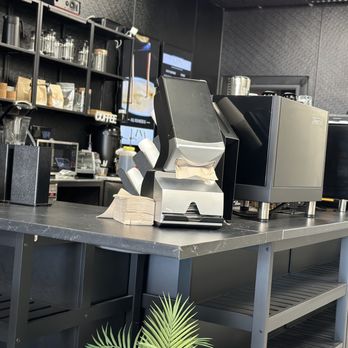 Luna Cafe - Coffee & Tea Near Me - Grand Prairie, Texas