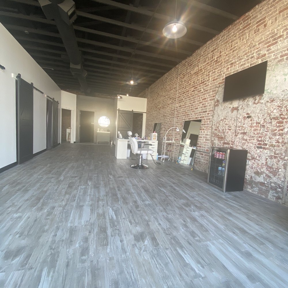 Por Ella Tulsa - Inside - Waxing Near Me - Tulsa, Oklahoma Por Ella Tulsa - Inside - Waxing Near Me - Tulsa, Oklahoma