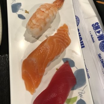 Show Sushi - Sushi Bars Near Me - San Dimas, California