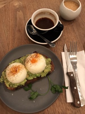 Flat White by null