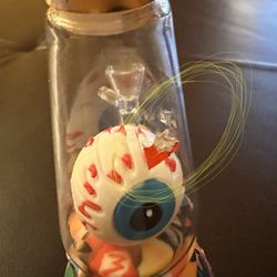 Exotic Vapes - Crack in glass under price sticker