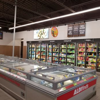 ALDI - Interior- meat and frozen foods aisle - Grocery Near Me - Westminster, California