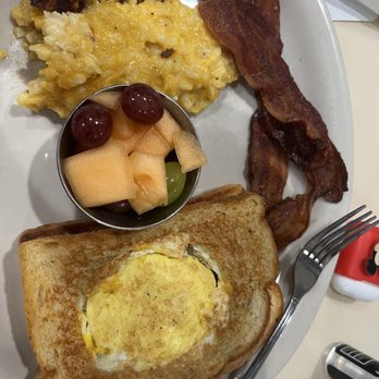 The Toasted Yolk Cafe - The Toasted Yolk! - Breakfast & Brunch Near Me - Savannah, Georgia The Toasted Yolk Cafe - The Toasted Yolk! - Breakfast & Brunch Near Me - Savannah, Georgia