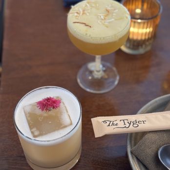 The Tyger - Sun & moon and Heaven's Gate. Get both. - Cocktail Bars Near Me - New York, New York