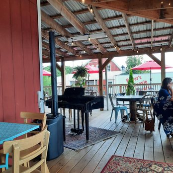 Ritter's Winery & Cidery - Piano for live music - Wine Tasting Room Near Me - Jefferson Twp, Pennsylvania Ritter's Winery & Cidery - Piano for live music - Wine Tasting Room Near Me - Jefferson Twp, Pennsylvania