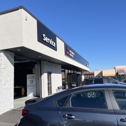 Sansone Kia 66 - The entrance of where you drop off your vehicles