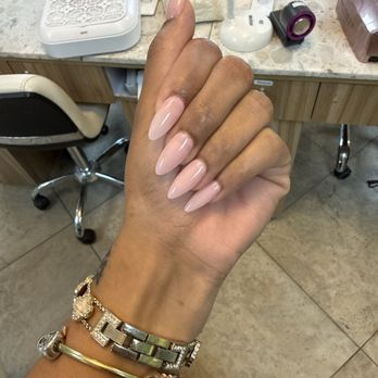 Paris Nails and Spa - Nail Salons Near Me - Rancho Cucamonga, California