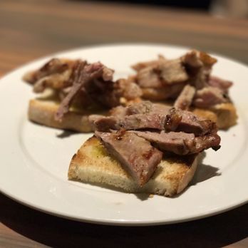 El Aviso - Tapas Bars Near Me - Granada, GR