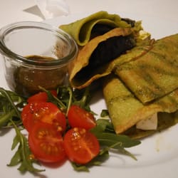 Nancy Lee - Naleśniki szpinakowe (lunch)