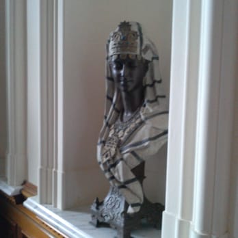 Iolani Palace - Bust 08/31/14 - Museums Near Me - Honolulu, Hawaii Iolani Palace - Bust 08/31/14 - Museums Near Me - Honolulu, Hawaii