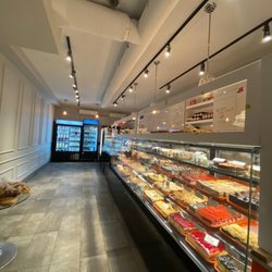 Vlad's Bakery & Pastry - Interior | November 2022