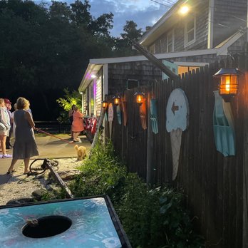 The Shipwreck Ice Cream - Ice Cream & Frozen Yogurt Near Me - Sandwich, Massachusetts
