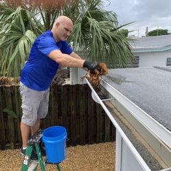 Wiz Home Services - Gutter Cleaning