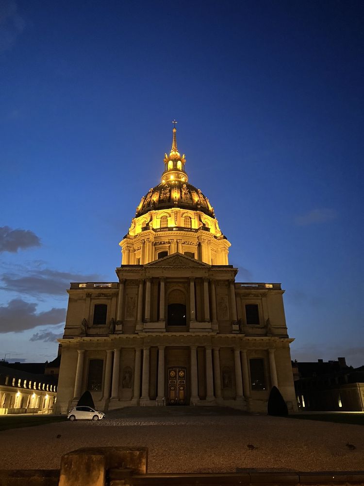 Paris Charms & Secrets