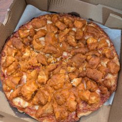 Geri's Pizza - Buffalo Chicken Pizza