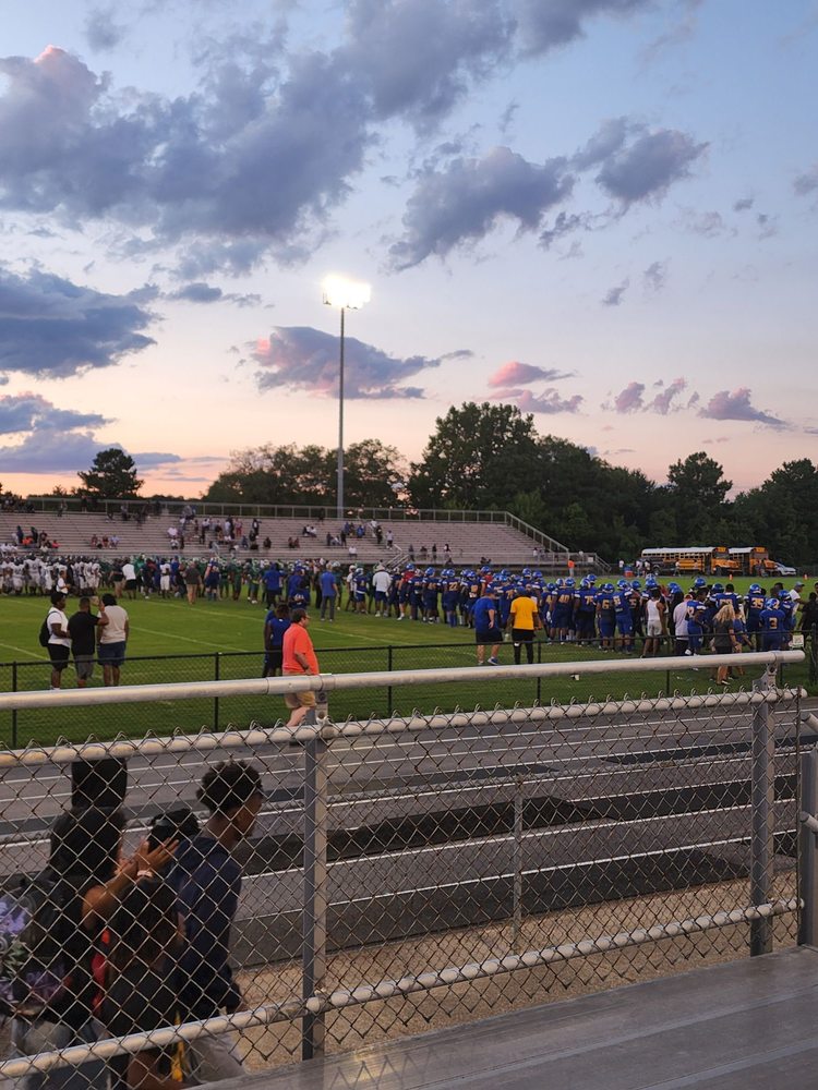 OSCAR SMITH HIGH SCHOOL 994 Tiger Dr, Chesapeake, Virginia Middle