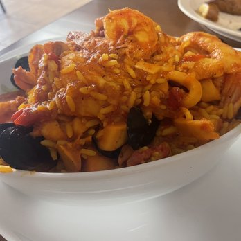 Tropical Beach Cafe - Sea food Paella - Cuban Near Me - Miami Beach, Florida Tropical Beach Cafe - Sea food Paella - Cuban Near Me - Miami Beach, Florida