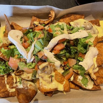 Lock 27 Brewing Restaurant - Perfectly messy nachos - Breweries Near Me - Centerville, Ohio