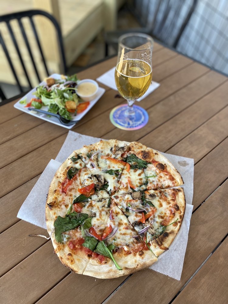 EARTH AND STONE WOOD FIRED PIZZA Updated October 2024 193 Photos