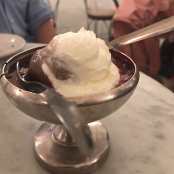 Aglamesis Bros - Ice Cream & Frozen Yogurt Near Me - Cincinnati, Ohio