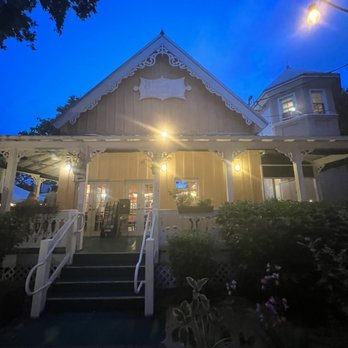 Key Largo Conch House - Front of Key Largo Conch House - Seafood Near Me - Key Largo, Florida