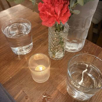George & Gather - Table- fresh flowers, candle, self serve water pitcher - American Near Me - Chandler, Arizona