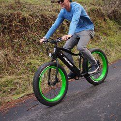 Trail Tracker - Black/Green