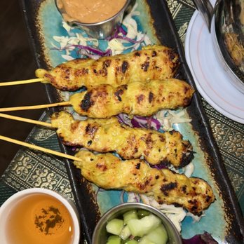 Galanga Thai Restaurant - Thai Near Me - Santa Barbara, California