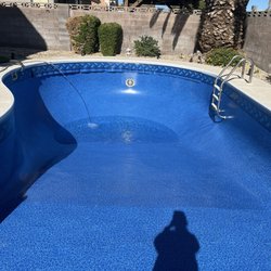 De Santos Vinyl Pools - Fill day of New vinyl