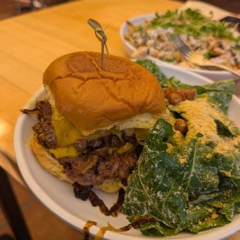 The Nest - Smash Burger - Waffles Near Me - Ojai, California