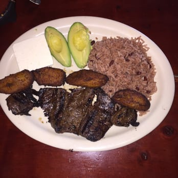 La Cocina De Mama Greta - Carne Asada Mama Greta w/ Platanos Maduros - Salvadoran Near Me - Raleigh, North Carolina