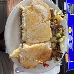 The Pylon Bar & Grill
