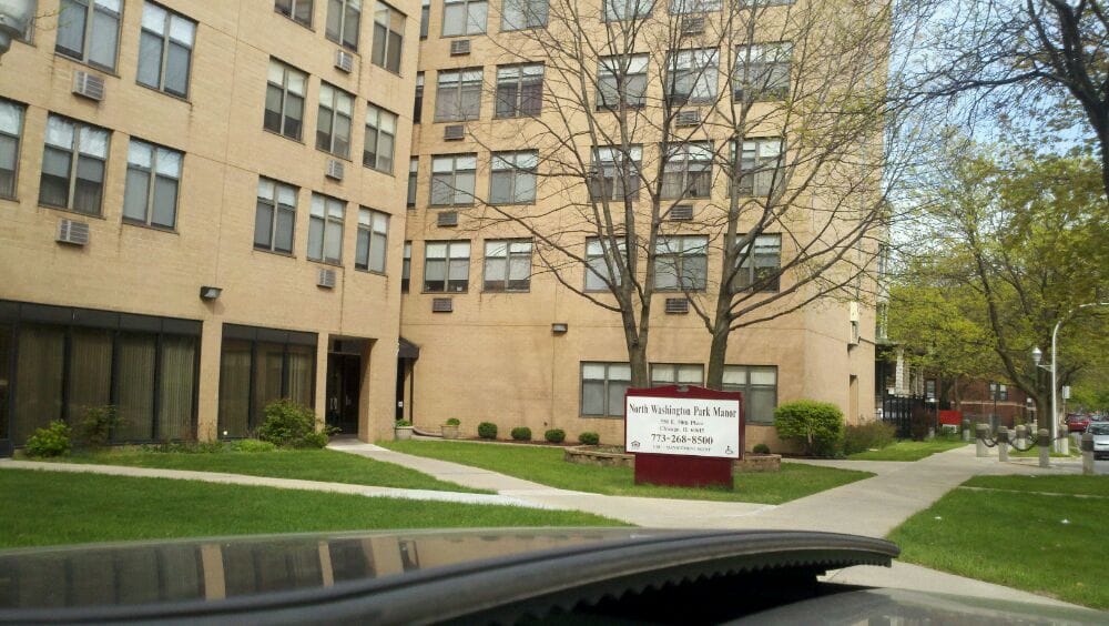 NORTH WASHINGTON PARK MANOR Updated September 2024 550 E 50th Pl