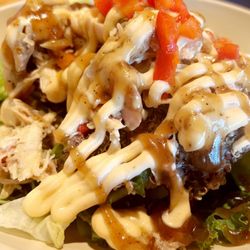 Viva Chicken - Avocado quinoa salad with chicken