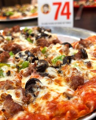 Johnny's Pizza House, 5795 N Market St, Ste S-10, Shreveport