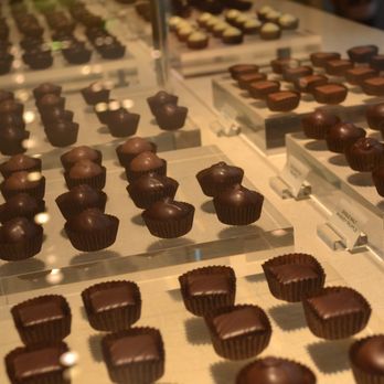 Fran's Chocolates - Chocolatiers & Shops Near Me - Seattle, Washington Fran's Chocolates - Chocolatiers & Shops Near Me - Seattle, Washington