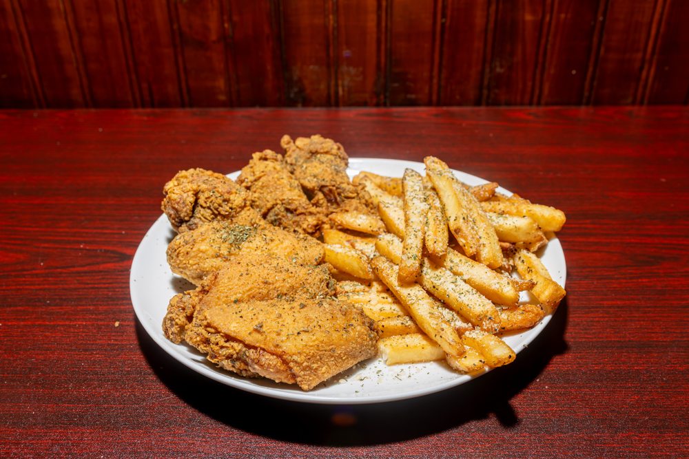 ANDREW’S RESTAURANT Updated June 2024 6407 Suitland Rd, Suitland