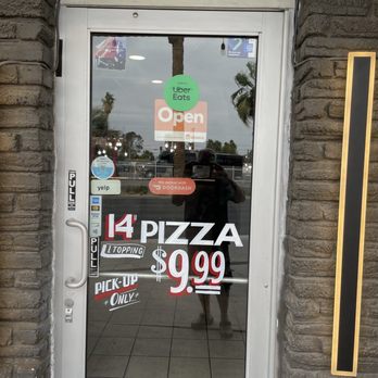 Albo Pizza - Outside - Pizza Near Me - Las Vegas, Nevada Albo Pizza - Outside - Pizza Near Me - Las Vegas, Nevada