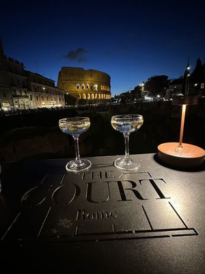 The Court Bar. Palazzo Manfredi by null