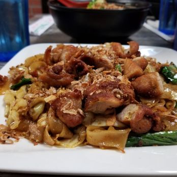 Borneo Eatery - Kwe Tiau Goreng Indo - Indonesian Near Me - Alhambra, California Borneo Eatery - Kwe Tiau Goreng Indo - Indonesian Near Me - Alhambra, California