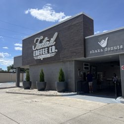 Foxtail Coffee Express - Walking up entrance