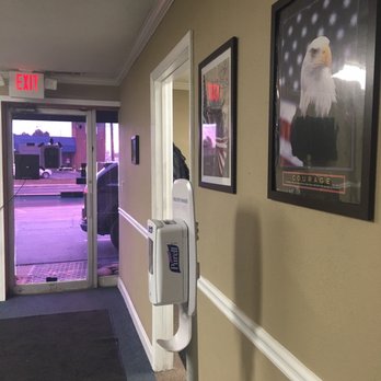 J&J Garage - Entrance - Auto Detailing Near Me - Lake City, Georgia J&J Garage - Entrance - Auto Detailing Near Me - Lake City, Georgia