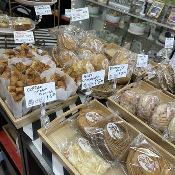 New York Bakery - Cake - Bakeries Near Me - Los Angeles, California New York Bakery - Cake - Bakeries Near Me - Los Angeles, California