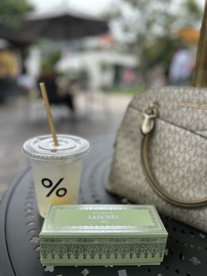 % Arabica Los Angeles The Grove by null