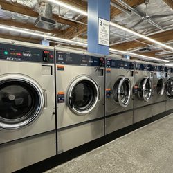 Grande Laundry Place - Clean!
